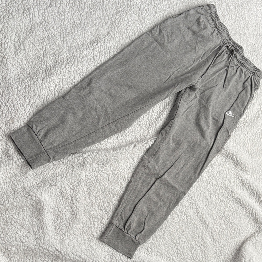 Nike Men's Heather Gray Sweatpants